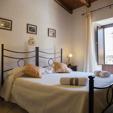 Casa Al Centro Storico Bed & Breakfast Nicolosi Exterior foto