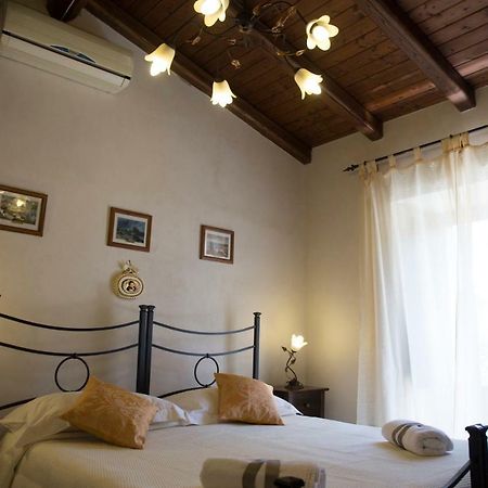 Casa Al Centro Storico Bed & Breakfast Nicolosi Exterior foto
