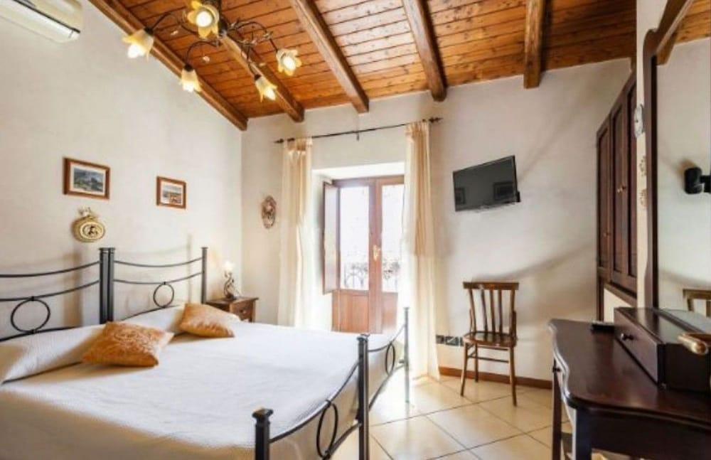 Casa Al Centro Storico Bed & Breakfast Nicolosi Exterior foto