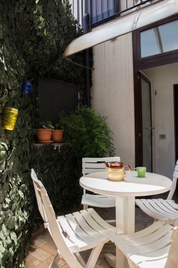 Casa Al Centro Storico Bed & Breakfast Nicolosi Exterior foto